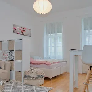  Apartment White Lotus Austria