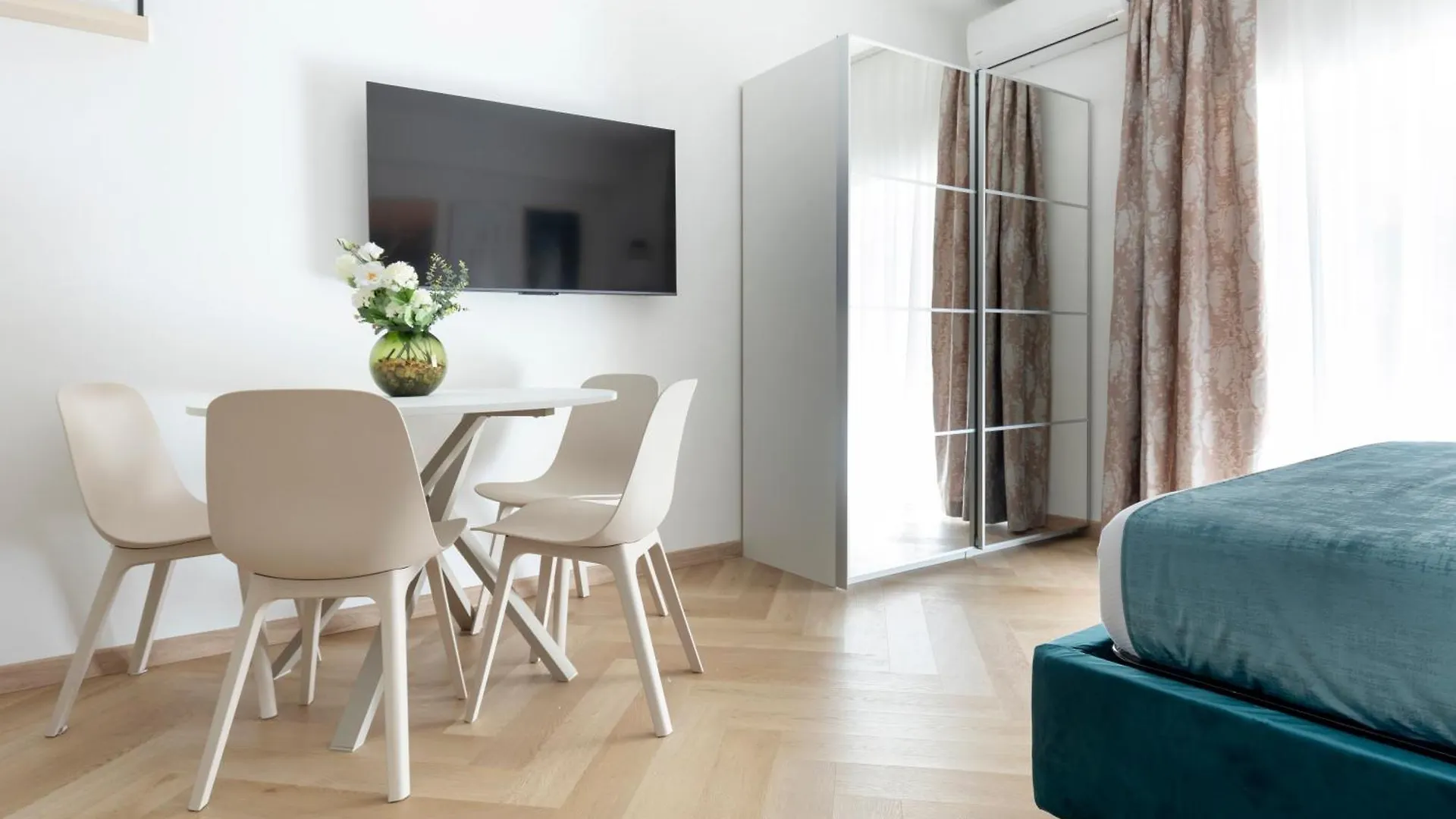 Orefici 8 Home Naples Apartment